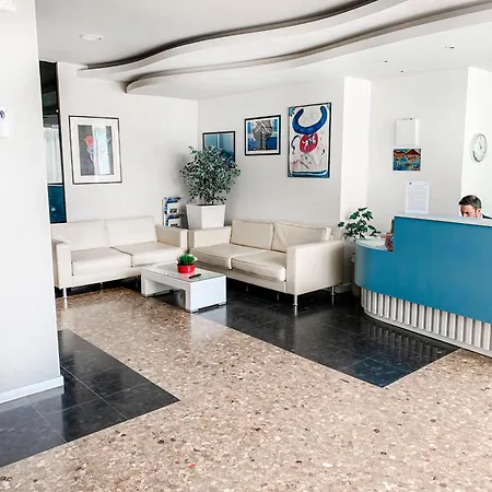 호텔 President's 3*