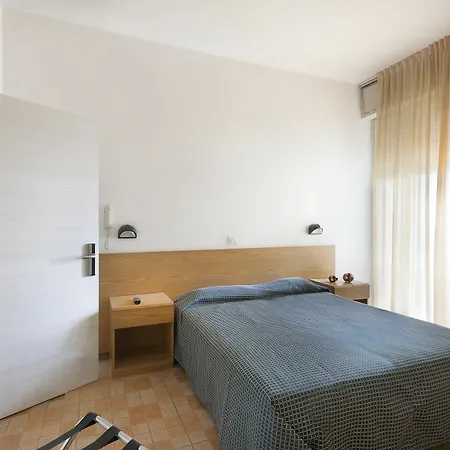 호텔 President's 페자로